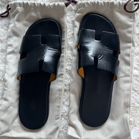 Hermès Men’s Izmir Sandal Black, Size 47 - Picture 1 of 9